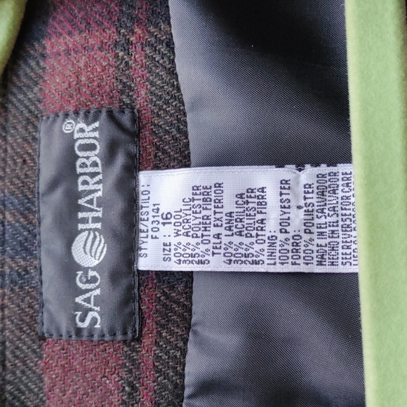 Blazer - Picture 3 of 3